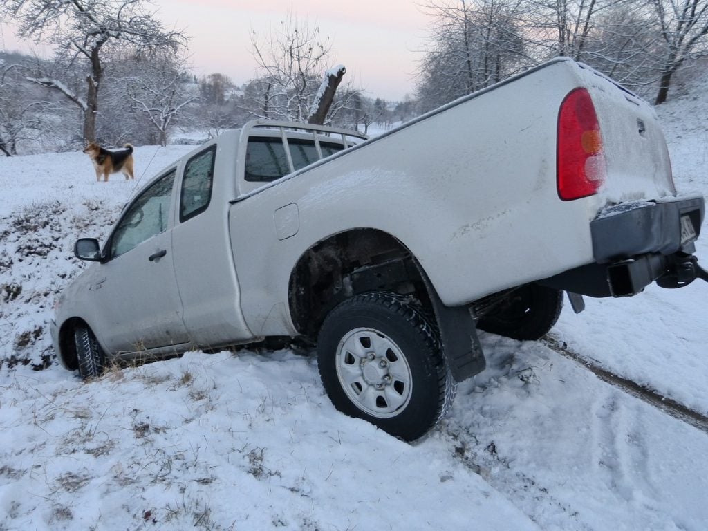 truck accident in snow