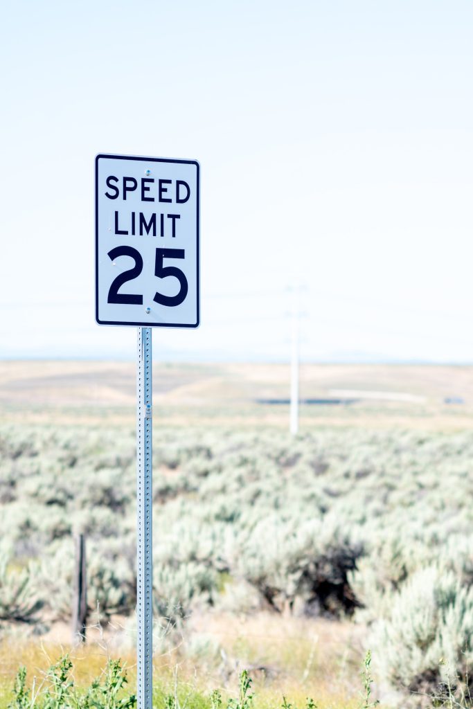 speed limit 25 mph