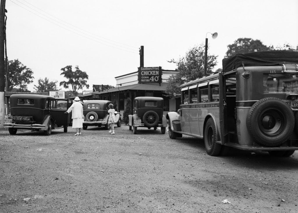 roadside 1930s roadside chicken stand, road trip of America