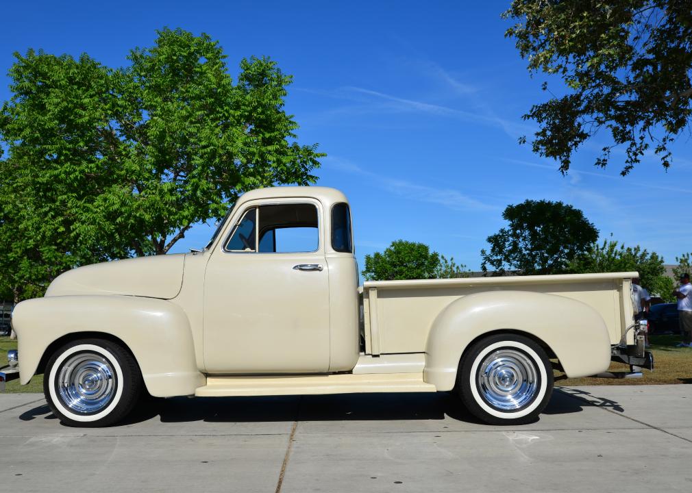 classic stepside truck, 10 most stolen car models