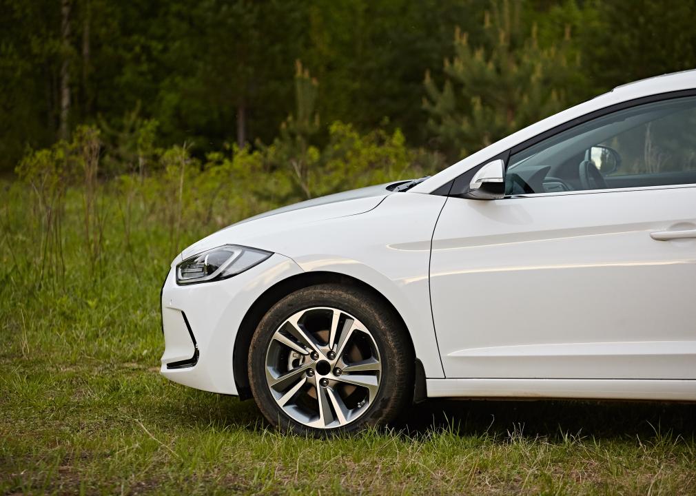 white sedan,10 most stolen car models